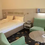 Seeterrassen 3* 라보에