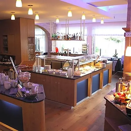 Seeterrassen Szálloda 3*